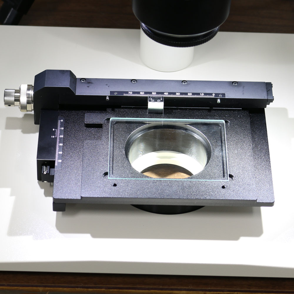 MMC578-05-LL X/Y Mechanical Stage with Locking Lever